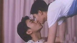 国产剧接吻搞笑视频大全,甜蜜与欢乐并存！